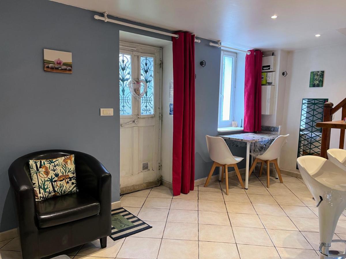 "La Petite Maison" Sainte-Foy-lès-Lyon Esterno foto